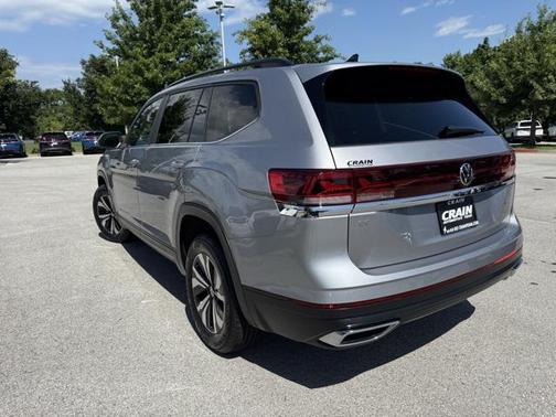 2024 Volkswagen Atlas 2.0T SE
