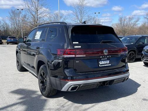 2025 Volkswagen Atlas 2.0T Peak Edition