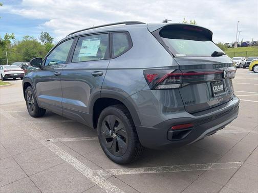 Platinum 2026 Volkswagen Taos S