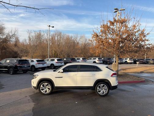 2020 Volkswagen Atlas Cross Sport 2.0T SEL