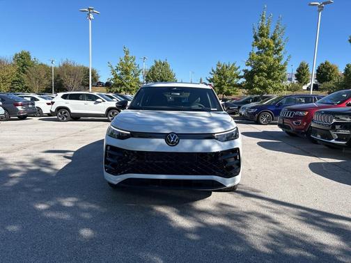 2026 Volkswagen Tiguan 2.0T SE R-Line Black 4MOTION