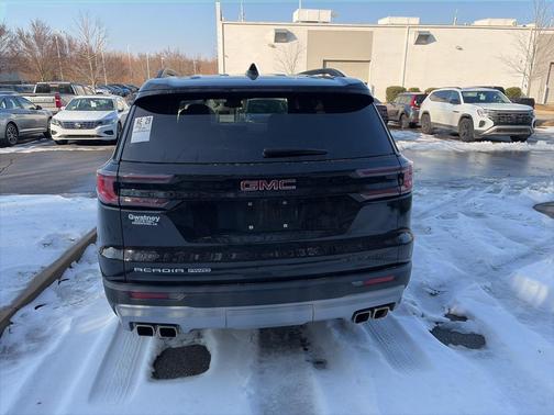2024 GMC Acadia AWD Elevation
