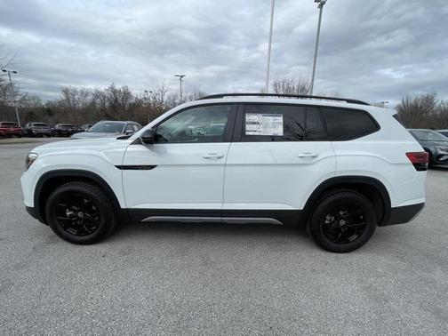 2025 Volkswagen Atlas 2.0T Peak Edition