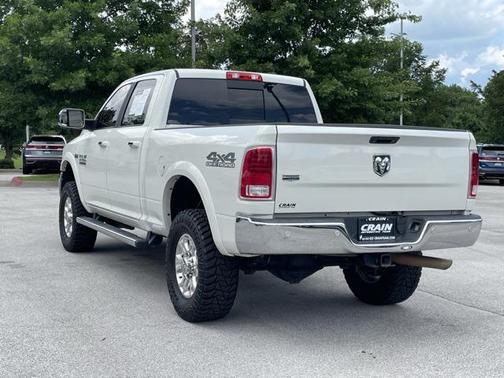 2018 RAM 2500 Laramie Crew Cab 4x4 6'4' Box