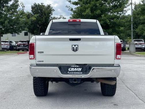 2018 RAM 2500 Laramie Crew Cab 4x4 6'4' Box