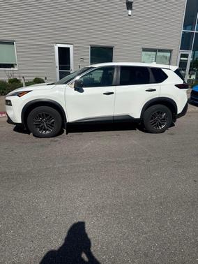 Glacier White 2021 Nissan Rogue S