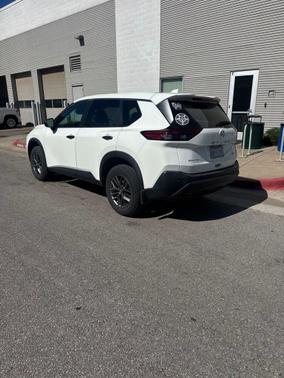 Glacier White 2021 Nissan Rogue S
