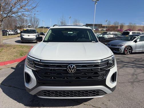 White Pearl 2026 Volkswagen Atlas Peak Edition