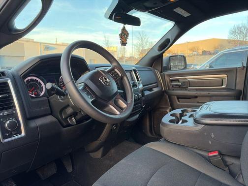 2021 RAM 1500 Classic Warlock Crew Cab 4x4 5'7' Box