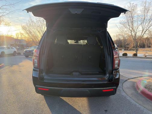 2022 Chevrolet Tahoe 4WD RST