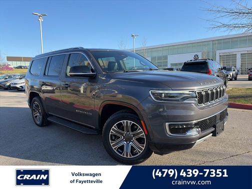 Baltic Gray Metallic Clearcoat 2024 Jeep Wagoneer Series II 4x4