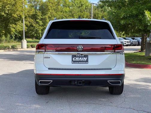Opal White Pearl 2026 Volkswagen Atlas 2.0T SE W/TECHNOLOGY
