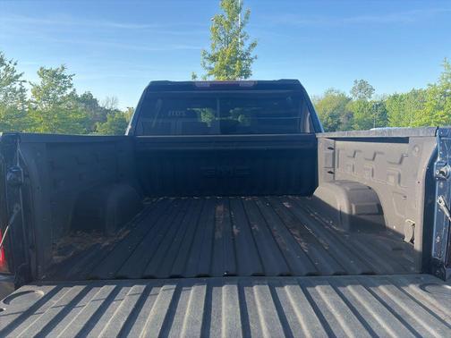 Pacific Blue Metallic 2023 GMC Sierra 1500 SLT