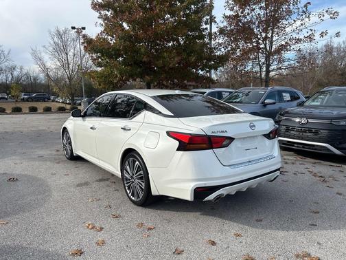 2023 Nissan Altima 2.5 SL