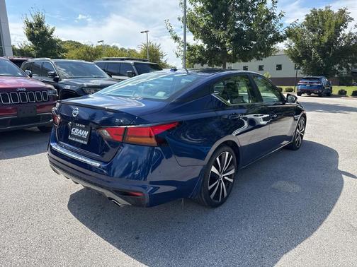 2022 Nissan Altima SR FWD