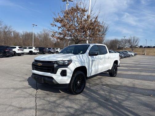 2024 Chevrolet Colorado LT