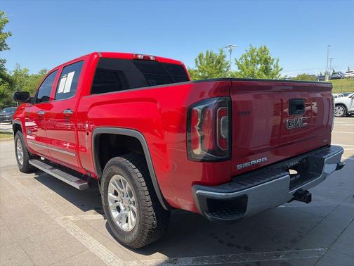 Cardinal Red 2018 GMC Sierra 1500 SLT