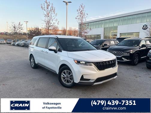 2024 Kia Carnival LX