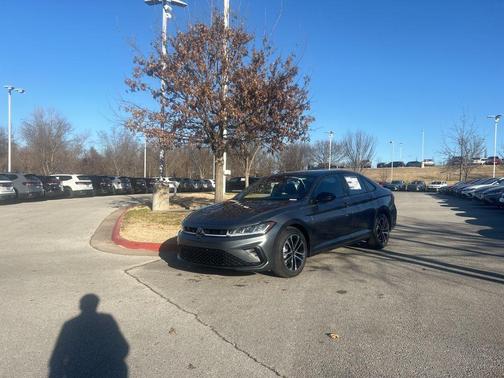 Platinum 2026 Volkswagen Jetta 1.4T S