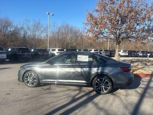 Platinum 2026 Volkswagen Jetta 1.4T S