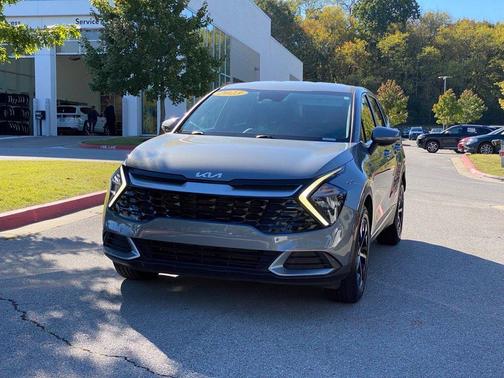 Silver 2023 Kia Sportage EX
