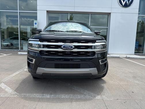 Black Metallic 2024 Ford Expedition Limited