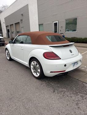 2019 Volkswagen Beetle 2.0T SE