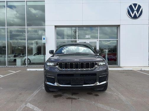 Baltic Gray Metallic Clearcoat 2024 Jeep Grand Cherokee L Limited