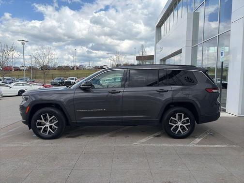 Baltic Gray Metallic Clearcoat 2024 Jeep Grand Cherokee L Limited
