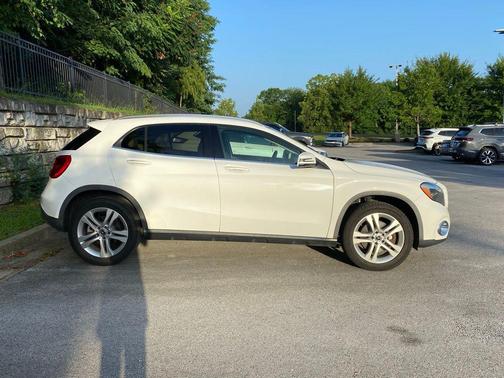 White 2019 Mercedes-Benz GLA 250 4MATIC