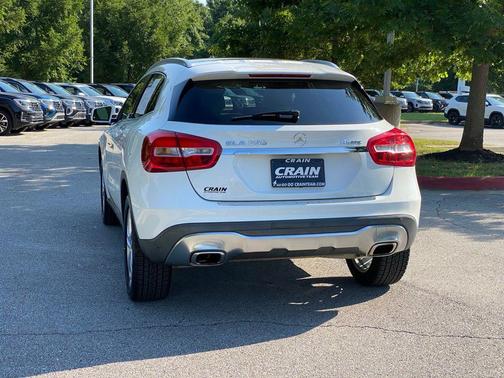 White 2019 Mercedes-Benz GLA 250 4MATIC