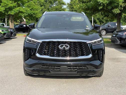 Mineral Black 2024 INFINITI QX60 Luxe