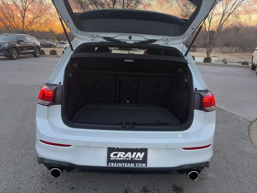2024 Volkswagen Golf GTI 2.0T SE DSG