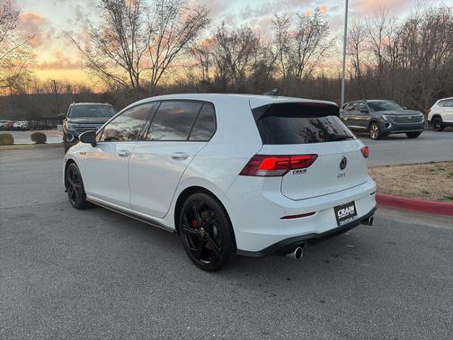 2024 Volkswagen Golf GTI 2.0T SE DSG