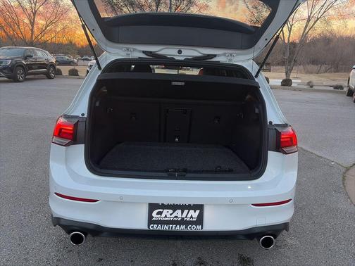 2024 Volkswagen Golf GTI 2.0T SE DSG