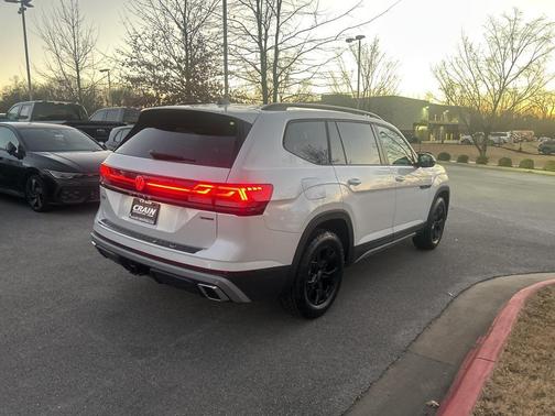 2026 Volkswagen Atlas Peak Edition