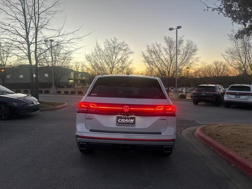 2026 Volkswagen Atlas Peak Edition