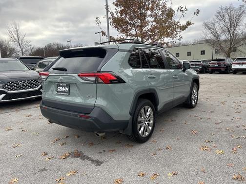 2022 Toyota RAV4 XLE Premium