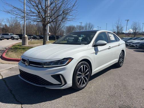 White Pearl 2026 Volkswagen Jetta 1.4T SE