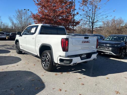 2022 GMC Sierra 1500 AT4
