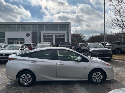 2017 Toyota Prius Two
