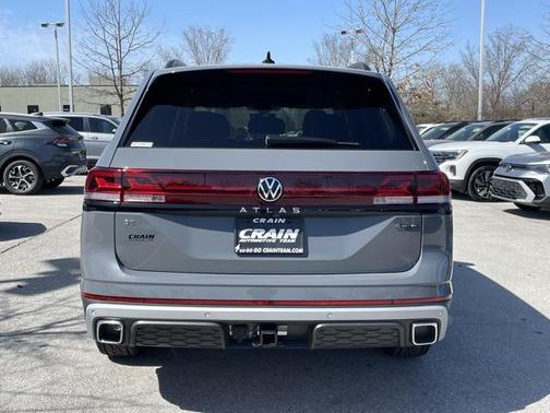 2025 Volkswagen Atlas 2.0T Peak Edition