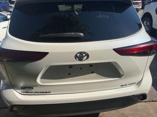 Blizzard Pearl 2020 Toyota Highlander XLE