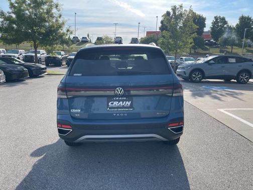 2025 Volkswagen Taos 1.5T SE