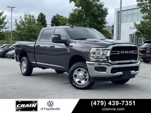 2023 RAM 2500 Tradesman Crew Cab 4x4 6'4' Box