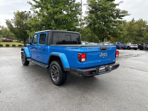 2023 Jeep Gladiator Overland