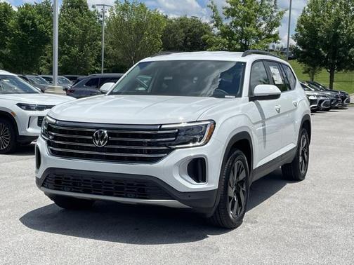 2025 Volkswagen Atlas 2.0T SE w/Technology 4MOTION
