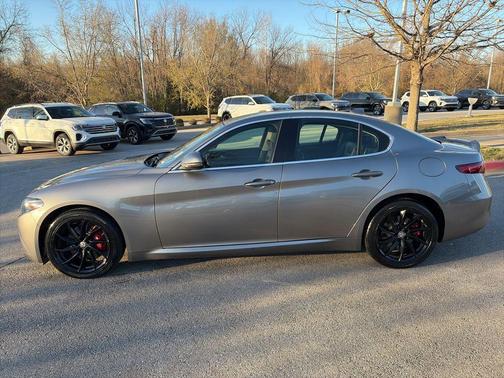 Gray 2018 Alfa Romeo Giulia Ti