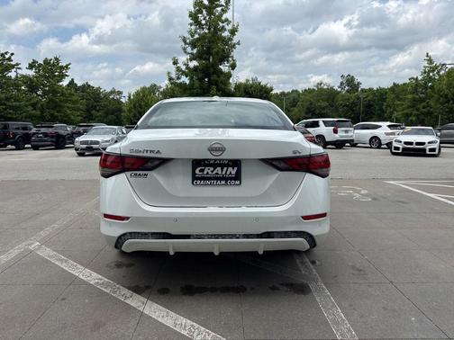 Aspen White 2024 Nissan Sentra SV