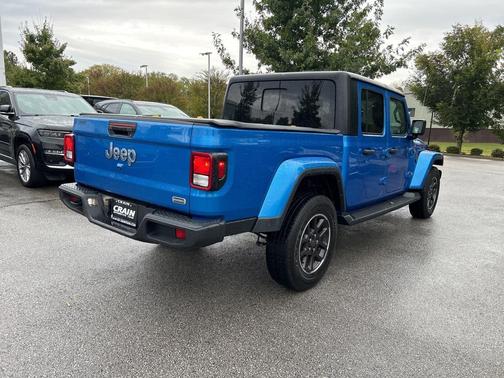 2023 Jeep Gladiator Overland
